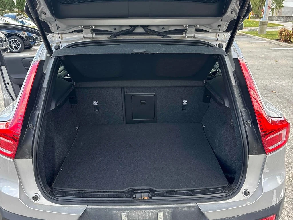 Volvo XC40 * Plus Dark Theme * CARFAX * ��� ������������ ���� | Mobile.bg � ����������� 11