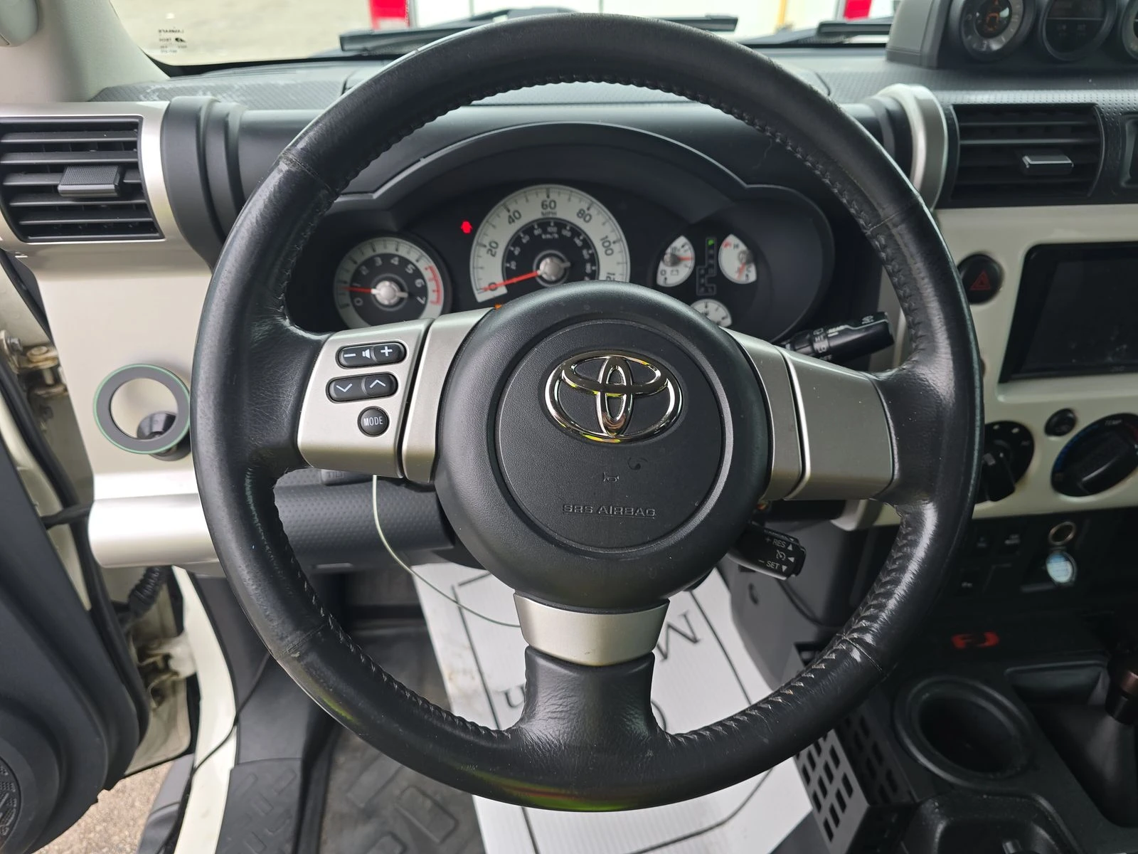 Toyota Fj cruiser 2010 Toyota FJ Cruiser wRear Doors - изображение 10