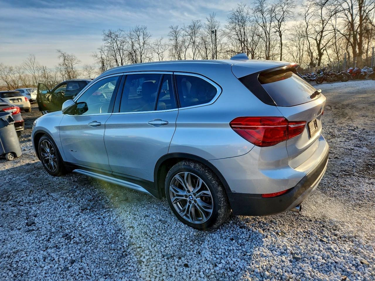 BMW X1 XDRIVE* РЕАЛНИ КМ* ПЕРФЕКТНА - изображение 3