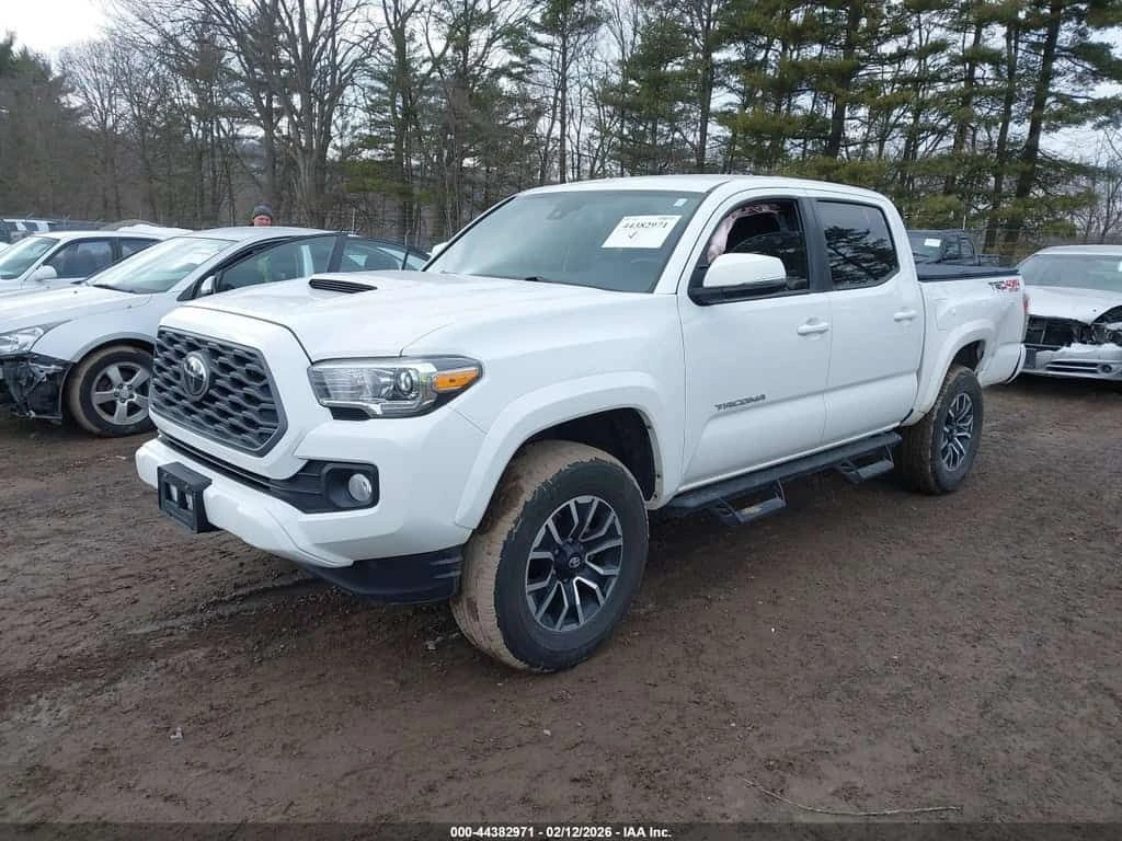 Toyota Tacoma  TRD SPORT /CARFAX/4x4 /КЛИП, снимка 3 - Автомобили и джипове - 53767681