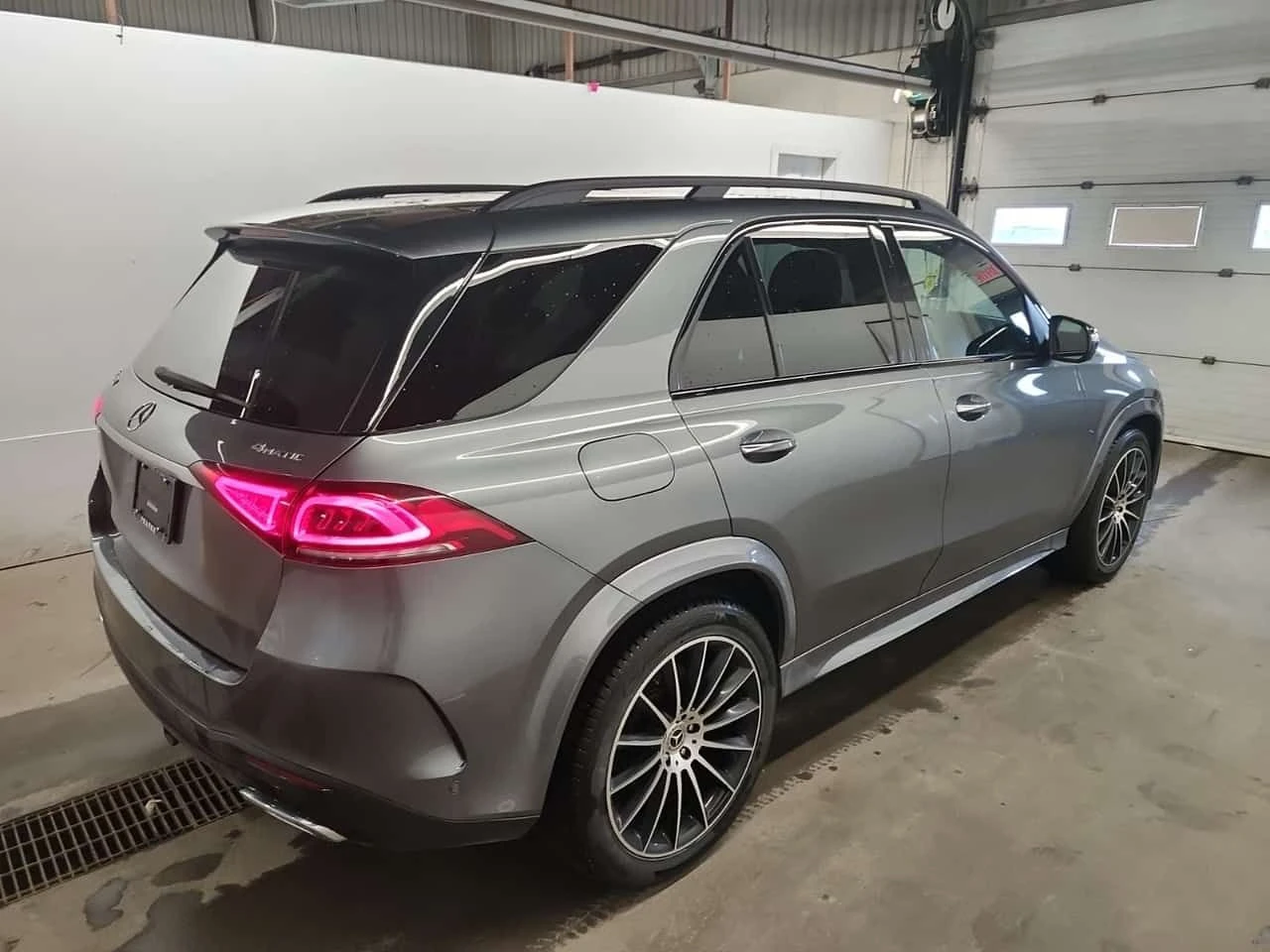Mercedes-Benz GLE * 450 * CARFAX * ЦЕНА ДО БГ, снимка 3 - Автомобили и джипове - 53953755