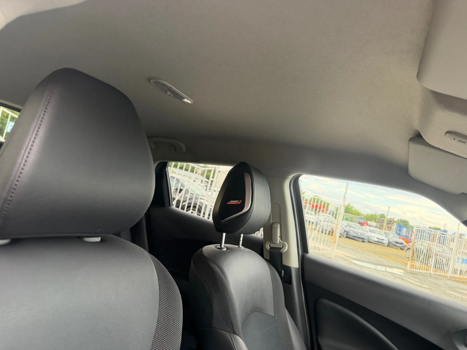 Nissan Juke 1.6i / АВТОМАТИК / ЕВРО6 / 360 КАМЕРА / 94 000 км, снимка 14 - Автомобили и джипове - 54755442