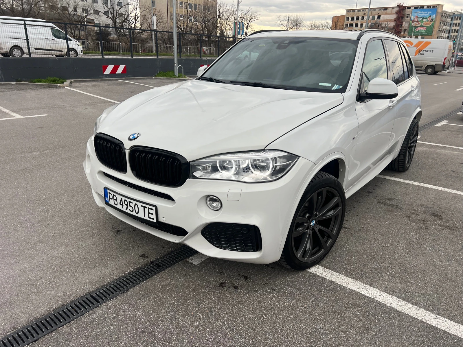 BMW X5 М-Pack   7места, снимка 2 - Автомобили и джипове - 55093673