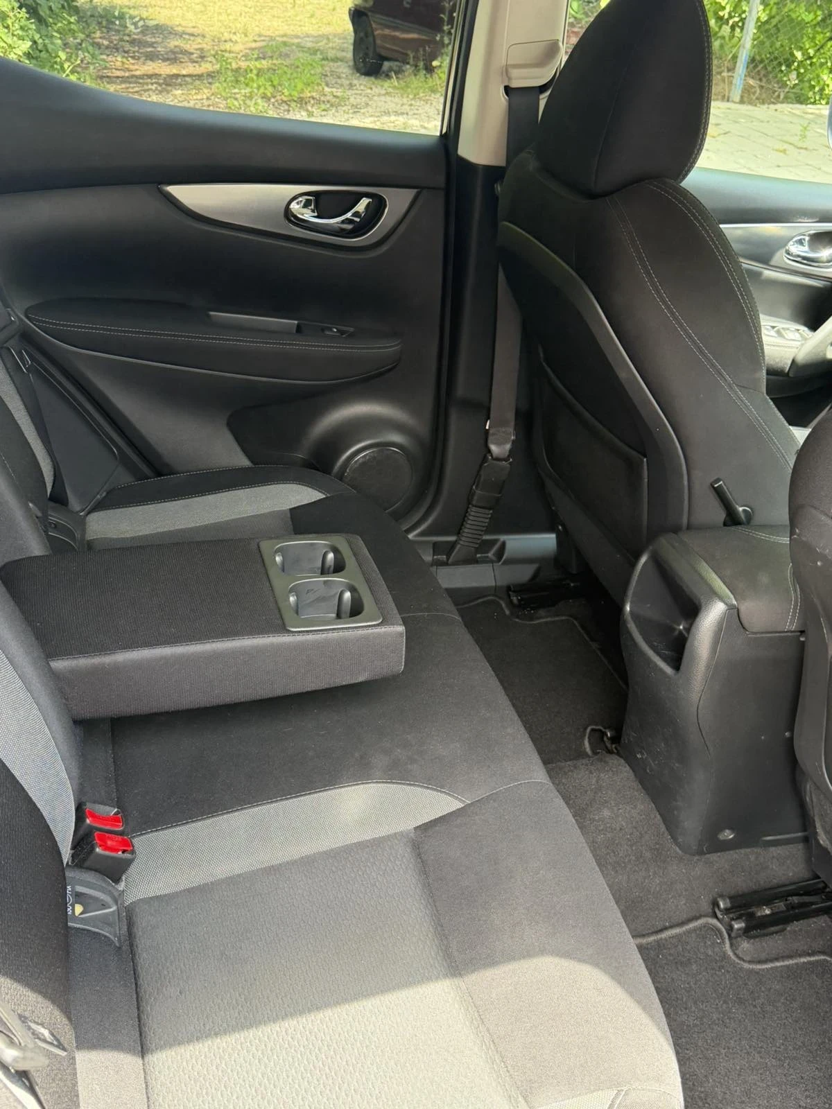 Nissan Qashqai, снимка 10 - Автомобили и джипове - 55873449