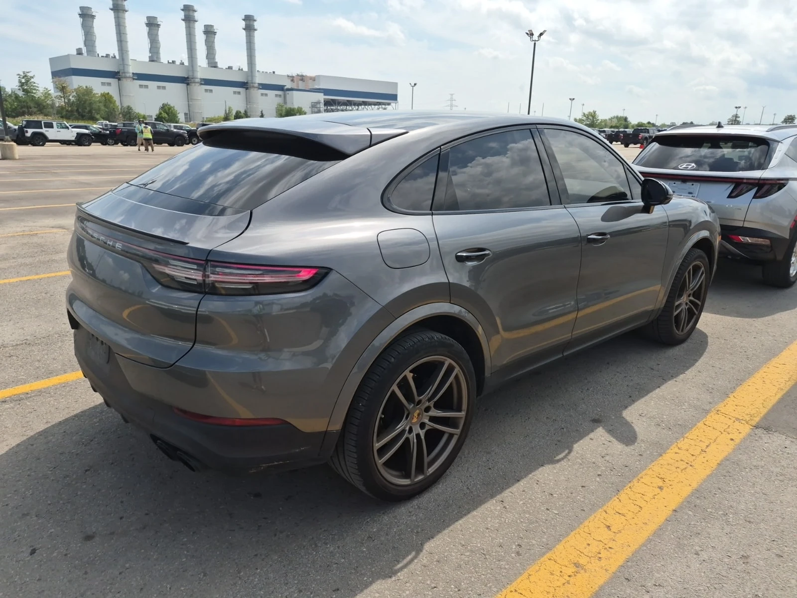 Porsche Cayenne * COUPE AWD * ГЛАВНО ПРЕДСТАВИТЕЛСТВО НА TESLA* , снимка 3 - Автомобили и джипове - 55884693