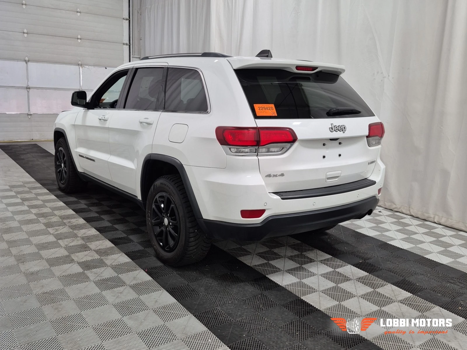 Jeep Grand cherokee, снимка 4 - Автомобили и джипове - 55955744