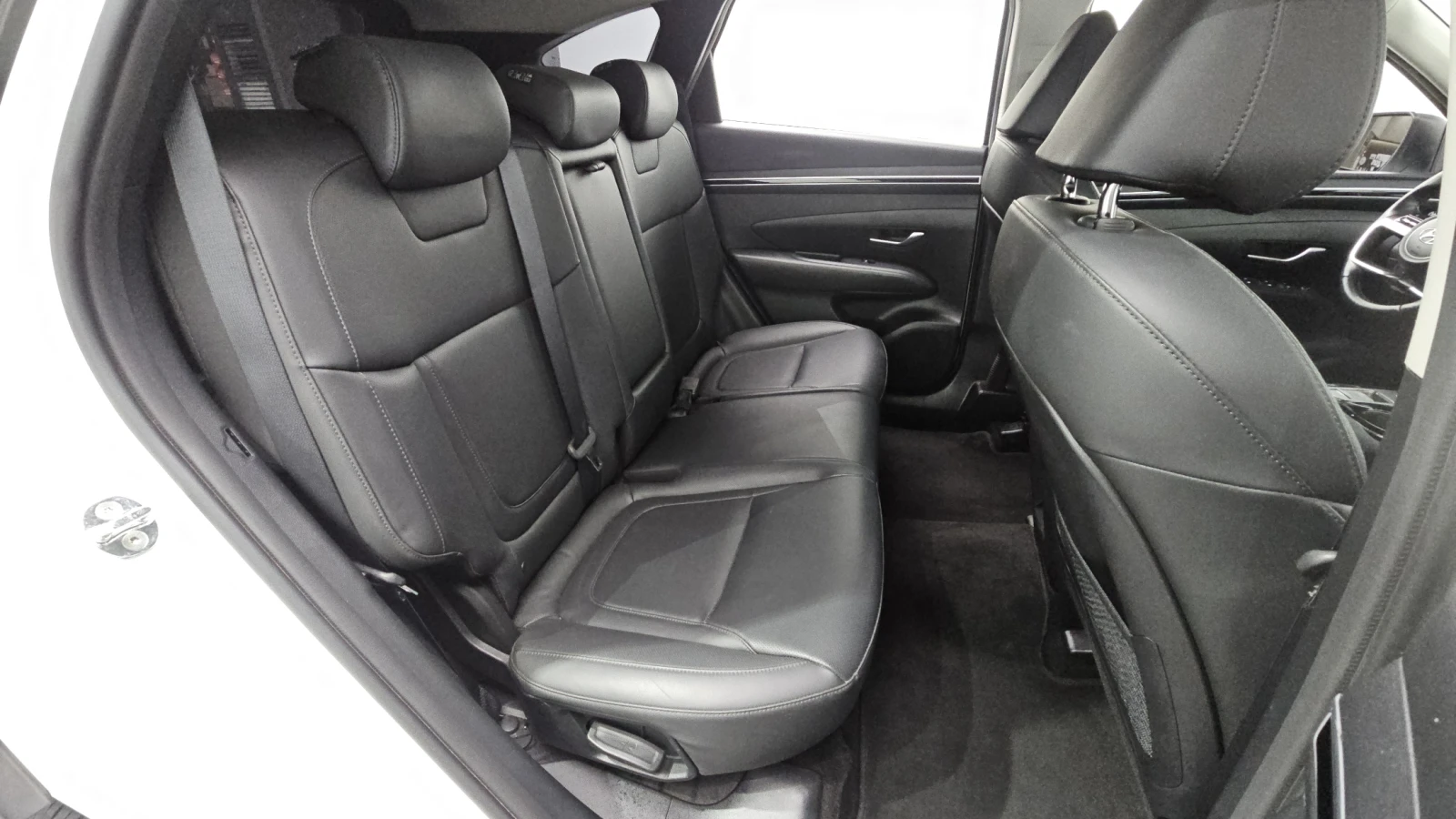 Hyundai Tucson Gasoline 1.6 Turbo 2WD autogeorge.com, снимка 15 - Автомобили и джипове - 56099894