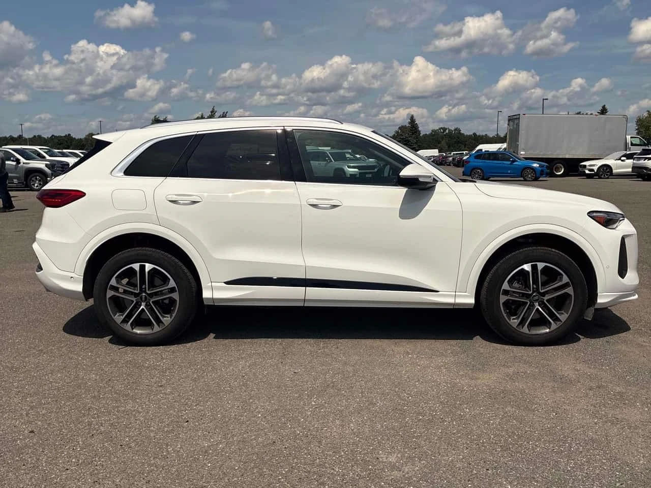 Audi Q5 * Progressiv * CARFAX * ОПЦИЯ ЗА ФИНАНСИРАНЕ, снимка 3 - Автомобили и джипове - 56273327