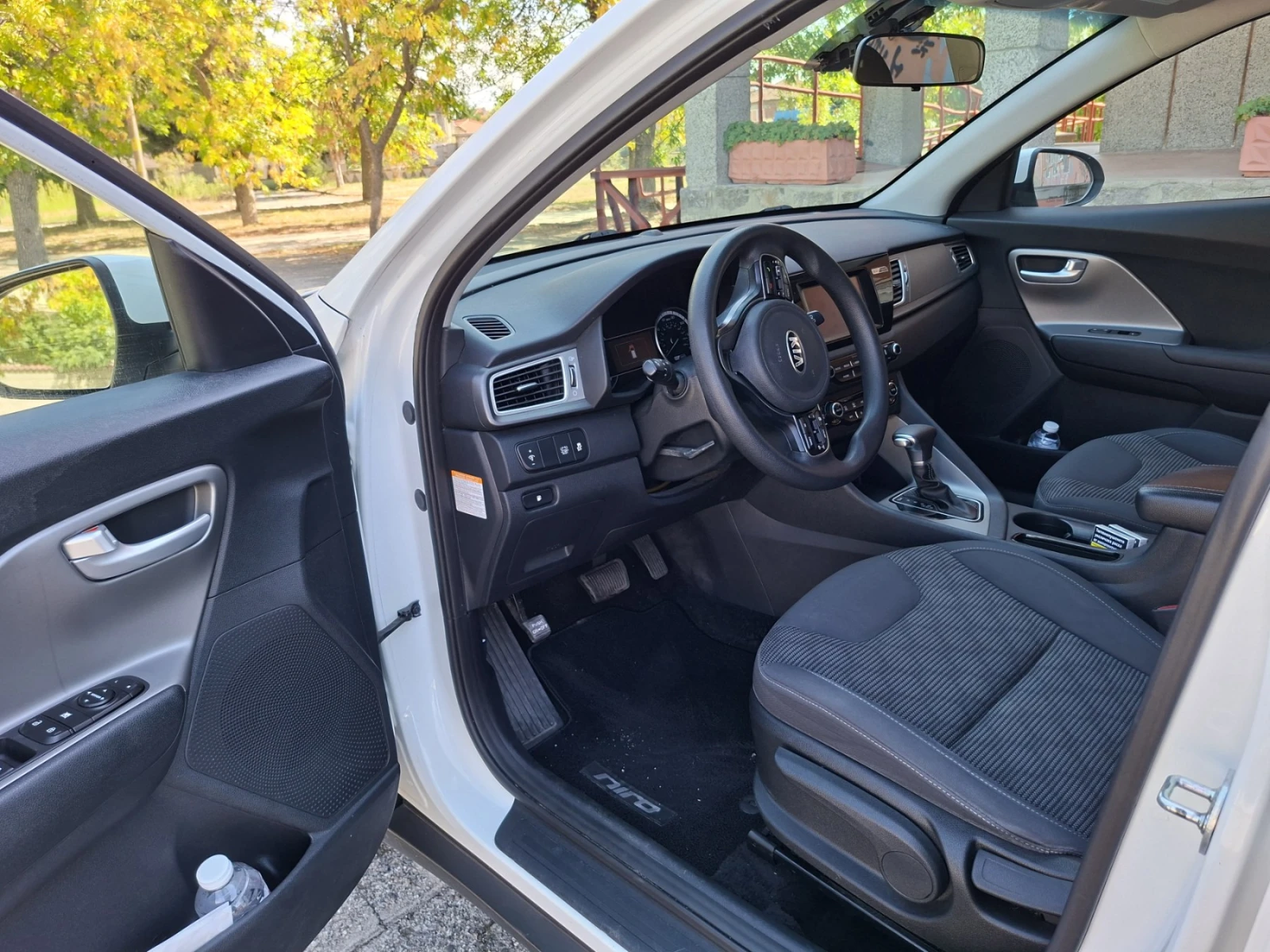 Kia Niro Hybrid, снимка 7 - Автомобили и джипове - 56512897