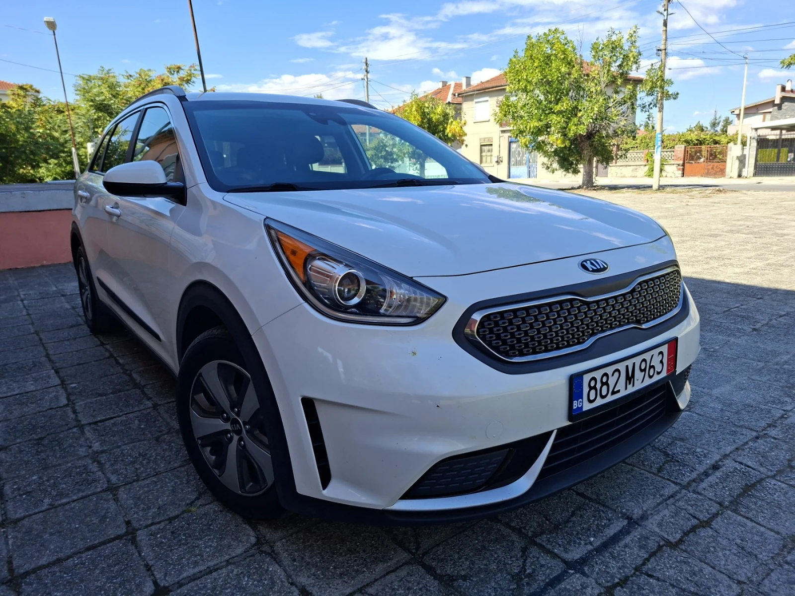 Kia Niro Hybrid, снимка 2 - Автомобили и джипове - 56512897