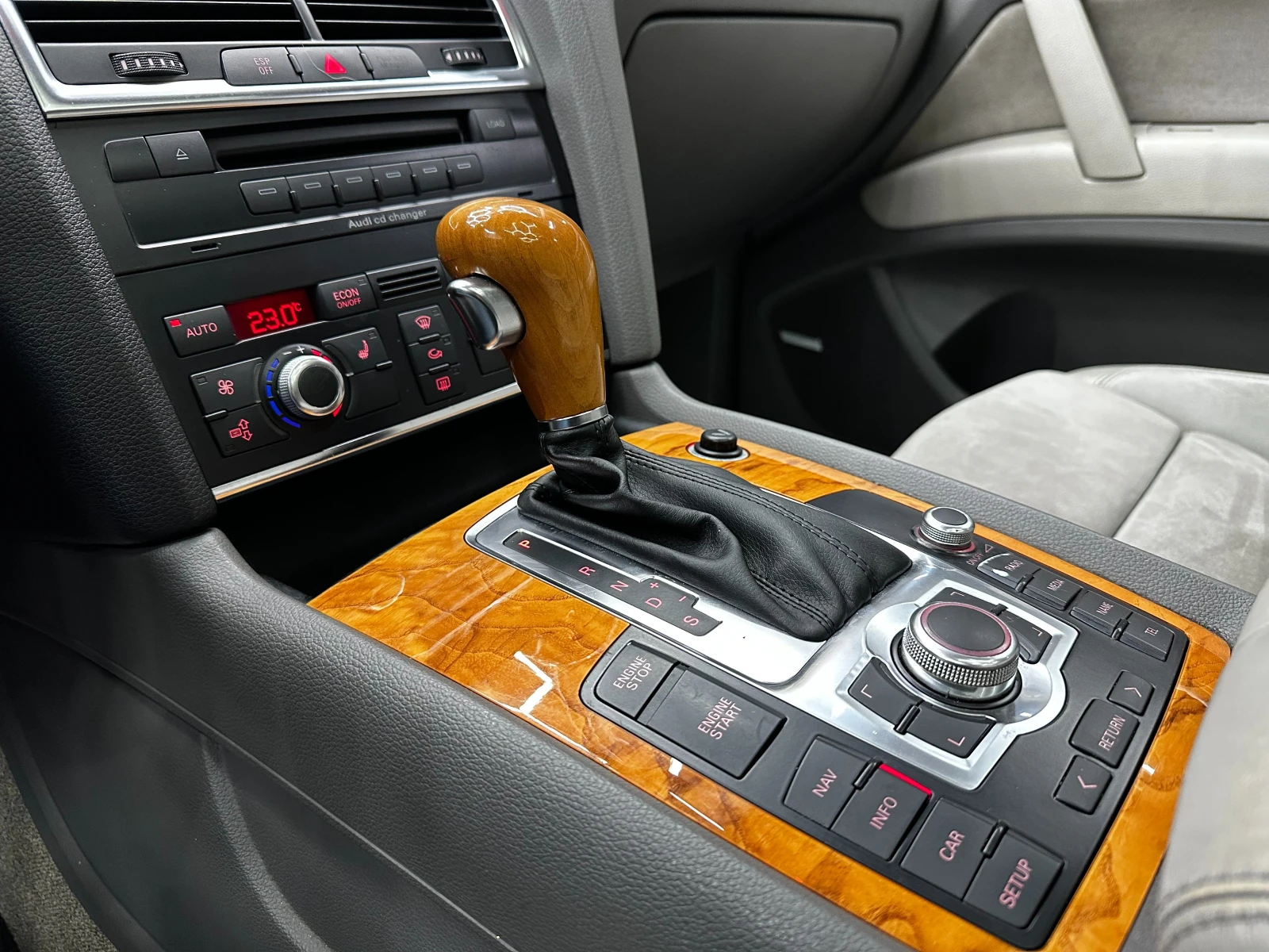 Audi Q7 3.0d 233 �.�.  | Mobile.bg � ����������� 11