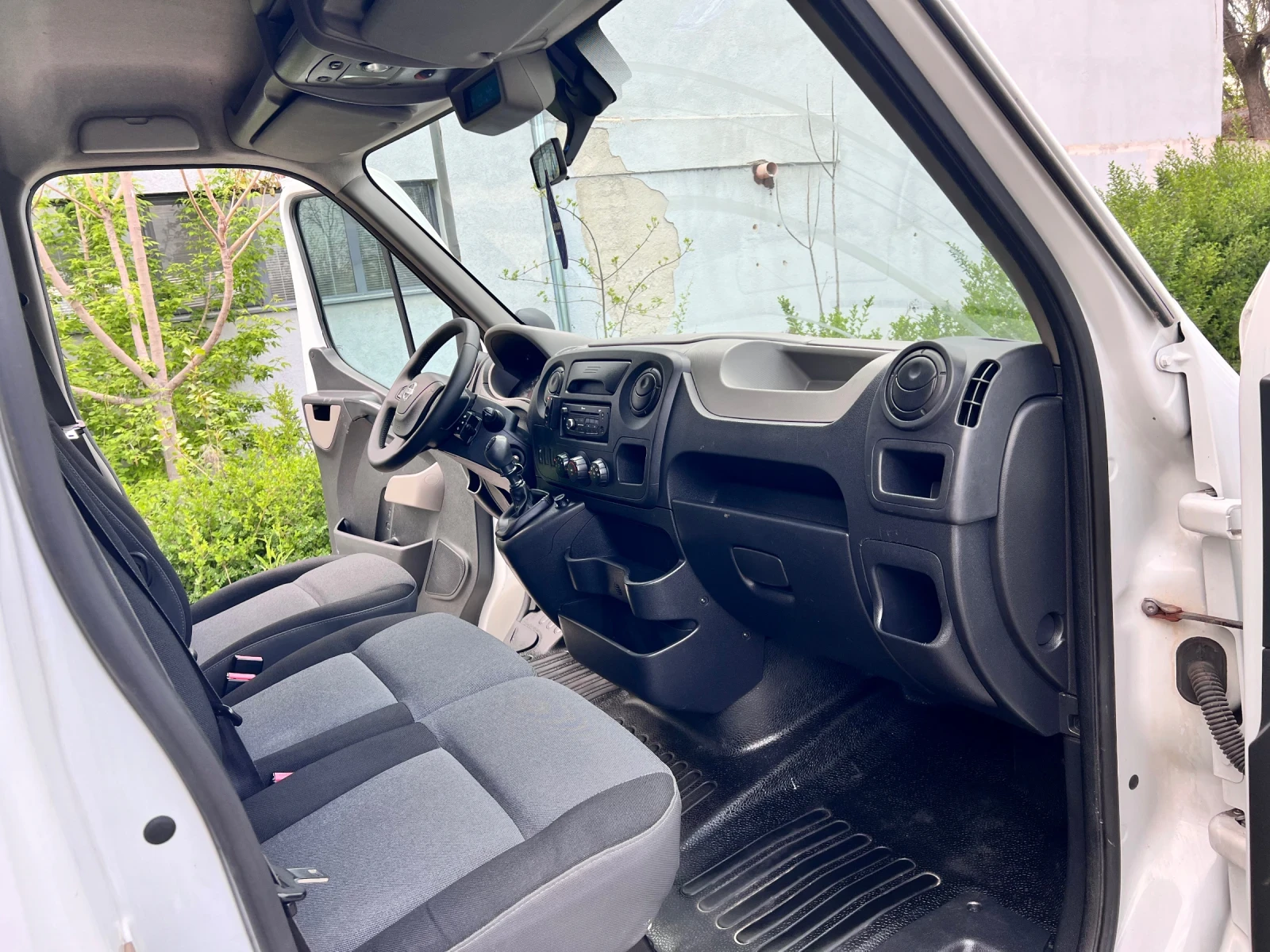 Nissan NV400 ��� ��������� ������ ���������  | Mobile.bg � ����������� 9