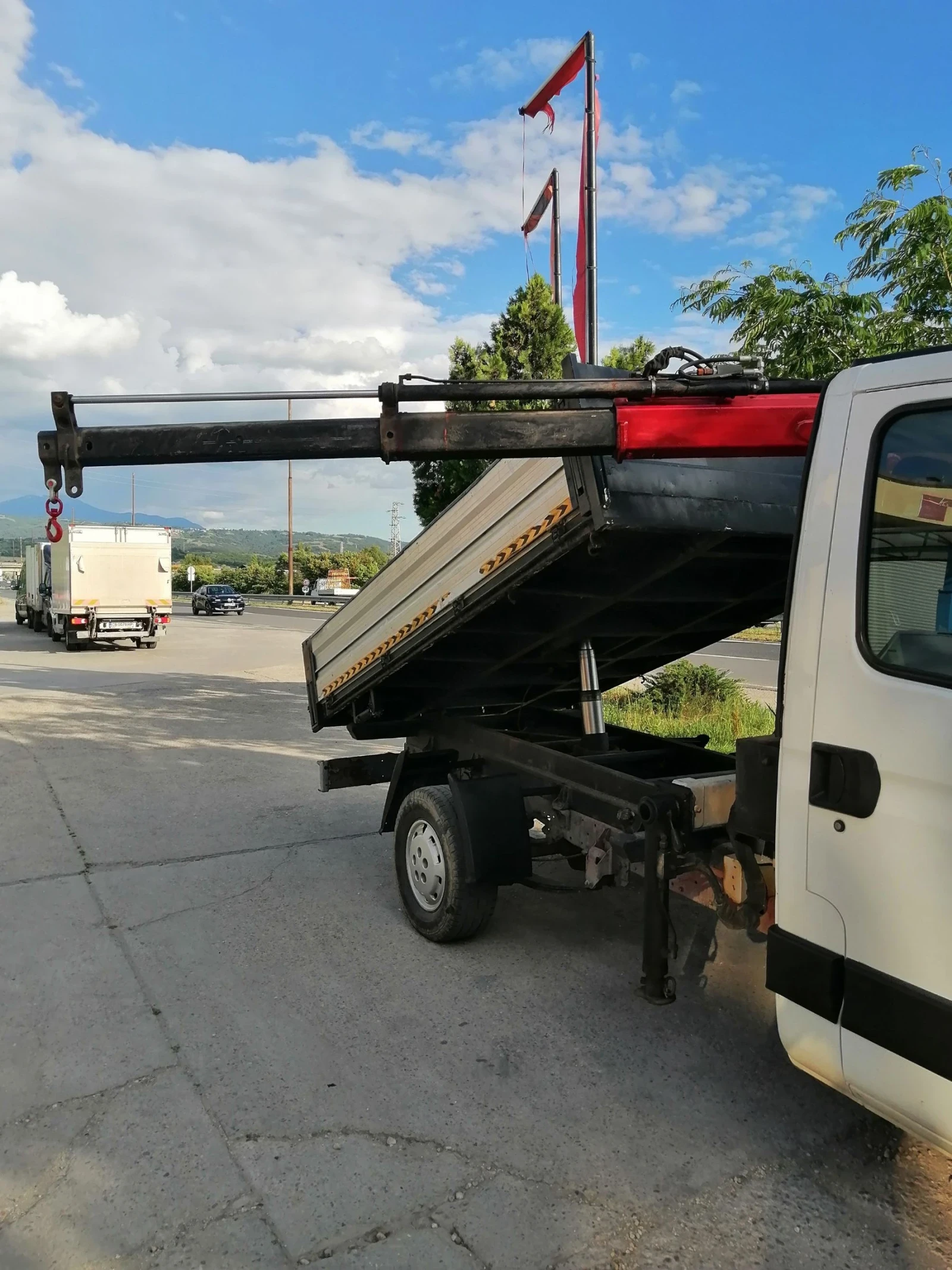 Iveco 35c11 Самосвал с кран  - изображение 7