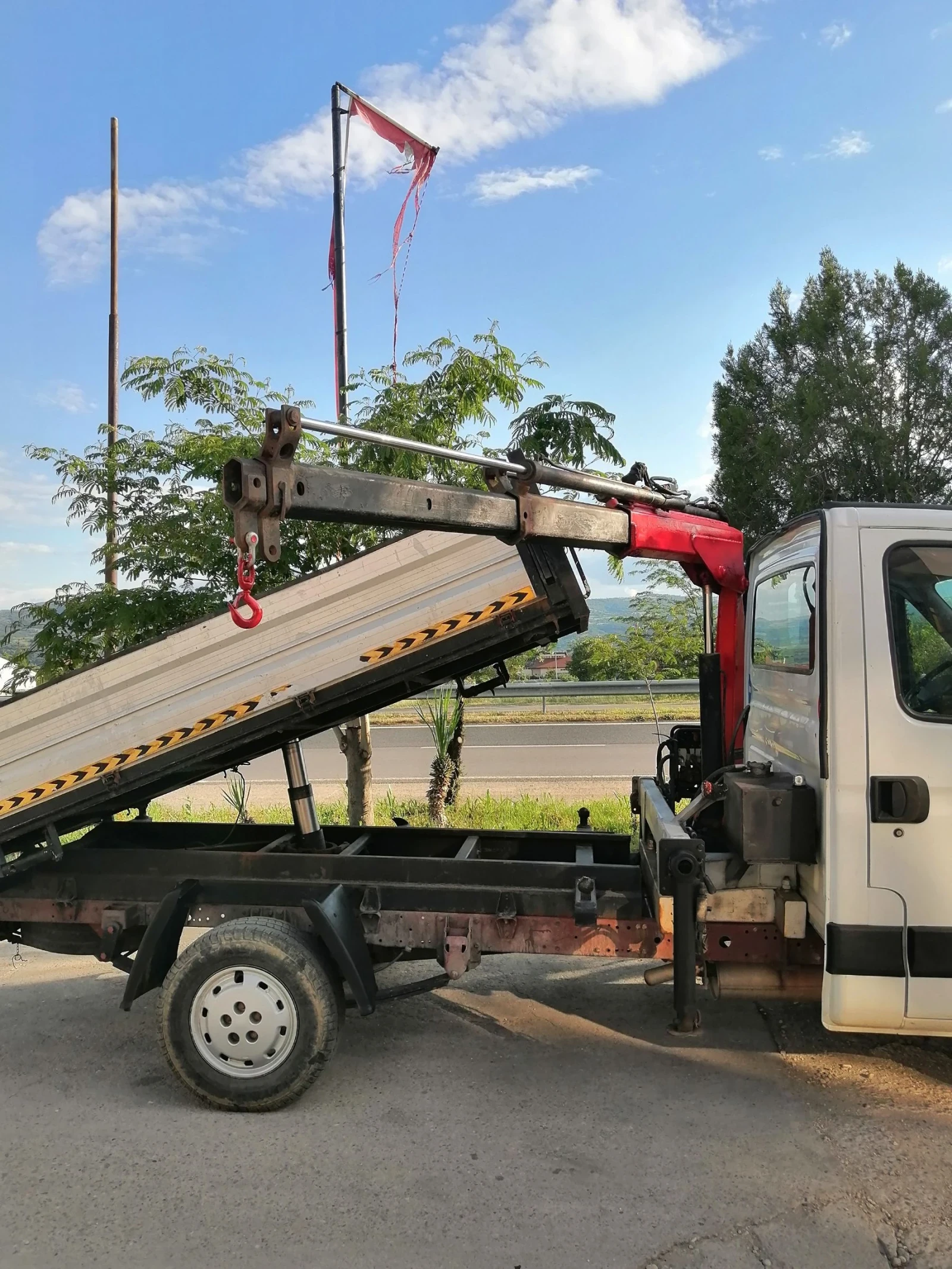 Iveco 35c11 Самосвал с кран  - изображение 8