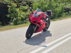 Ducati Panigale V4, снимка 3