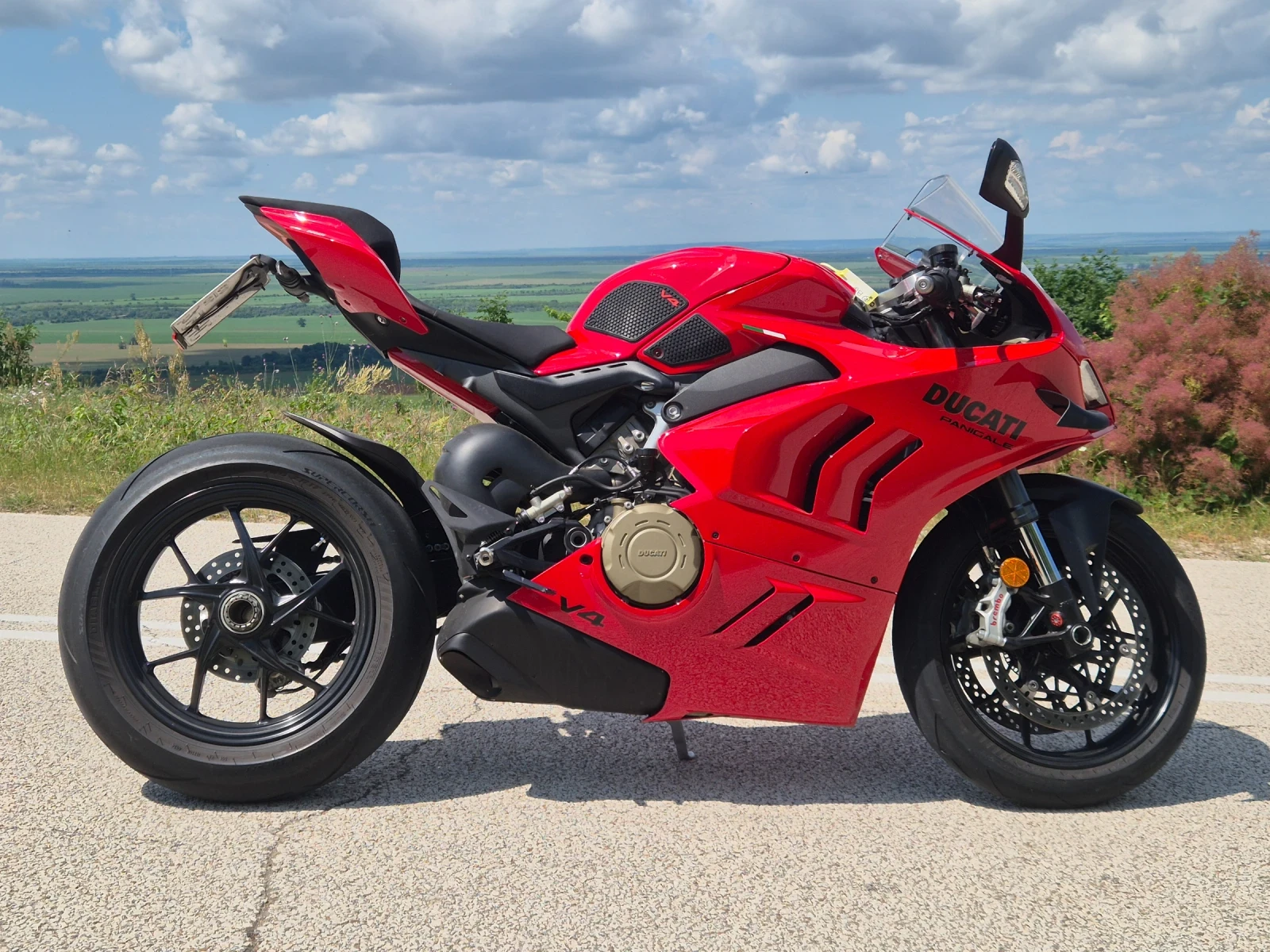 Ducati Panigale V4, снимка 6 - Мотоциклети и мототехника - 54664390