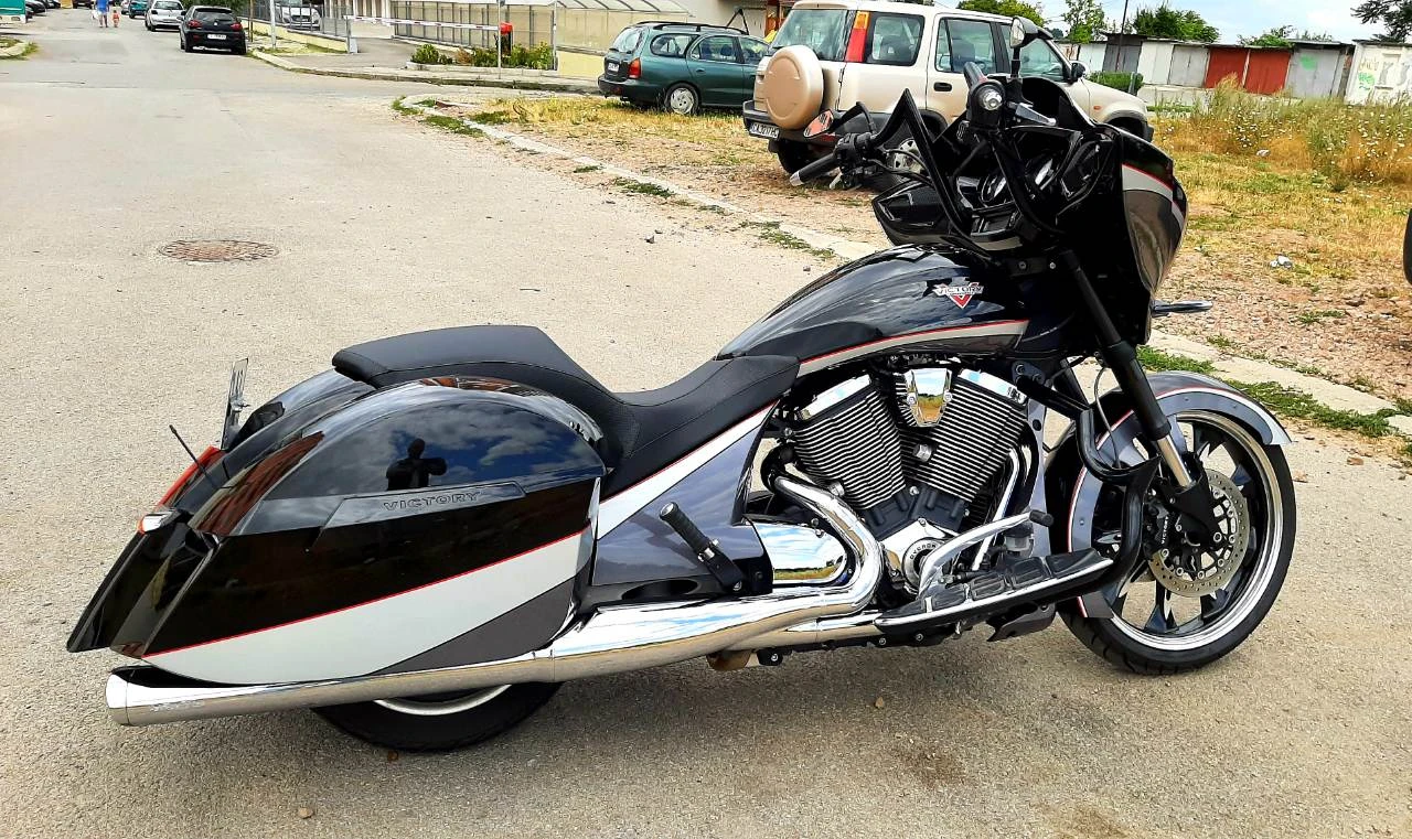 Victory Cross Country Magnum
