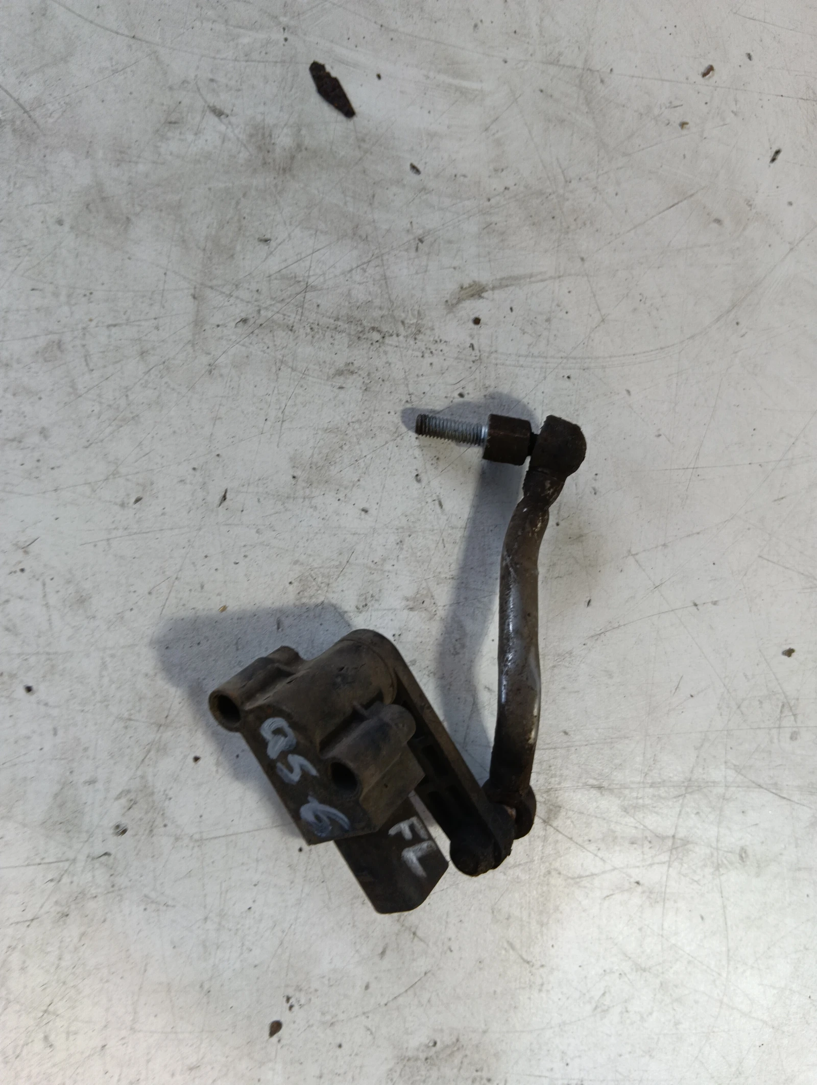 датчик окачване преден ляв 1T0907503A Audi Q5