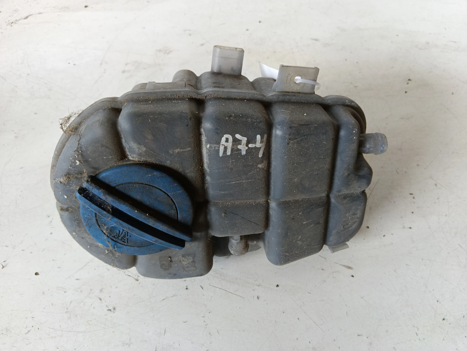 казанче антифриз 4G0121403D 3.0TDI Audi A7
