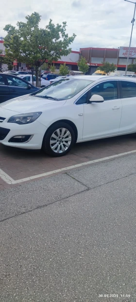 Обява за продажба на Opel Astra Sport Tourer 1.6  ~7 500 лв. - изображение 2