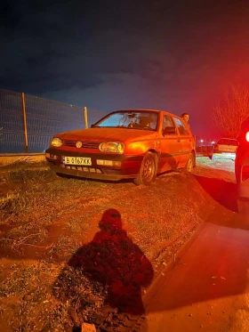 VW Golf - 400 € / 782.33 лв. - 17282670 2