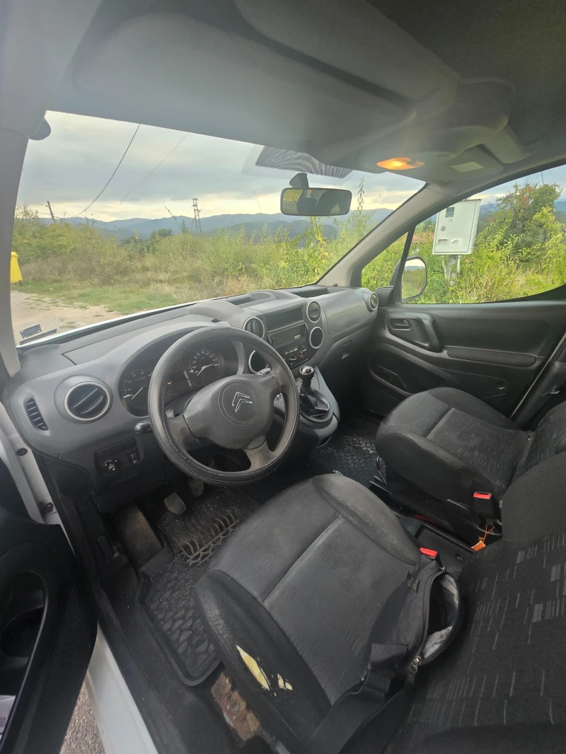 Citroen Berlingo 1.6HDI, снимка 12 - Автомобили и джипове - 47307680