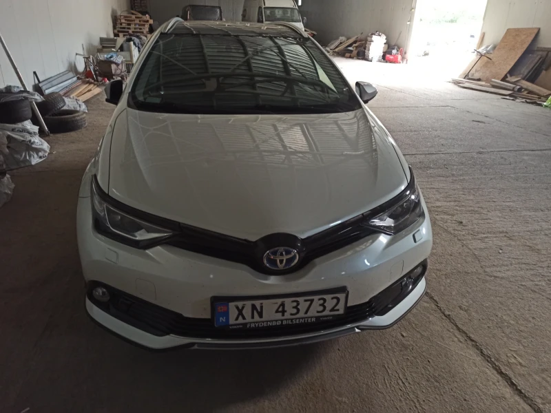 Toyota Auris, снимка 6 - Автомобили и джипове - 47439014