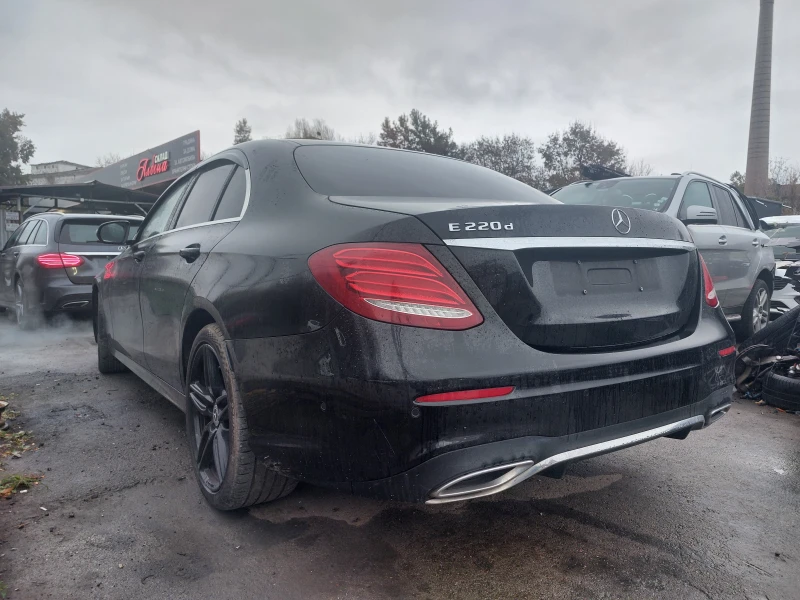 Mercedes-Benz E 220 W213 AMG Пакет с код 654, снимка 9 - Автомобили и джипове - 48008892