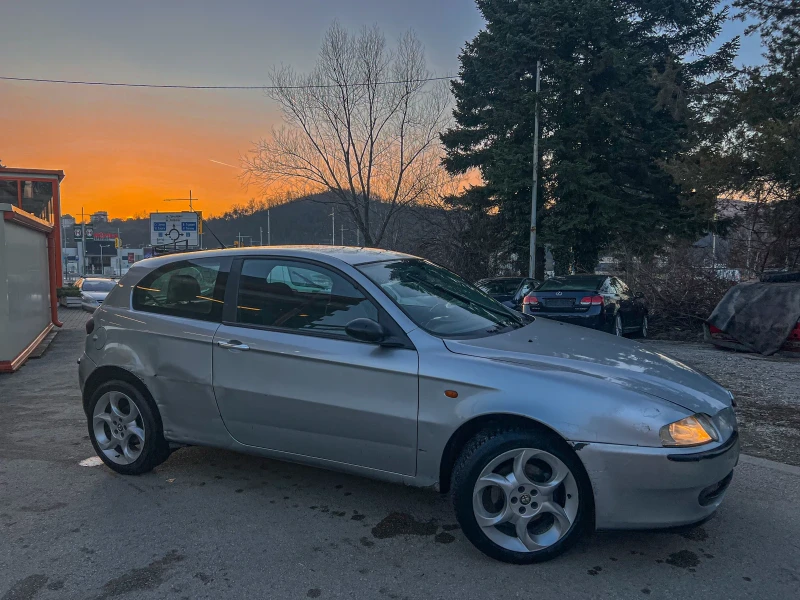 Alfa Romeo 147, снимка 8 - Автомобили и джипове - 49488999