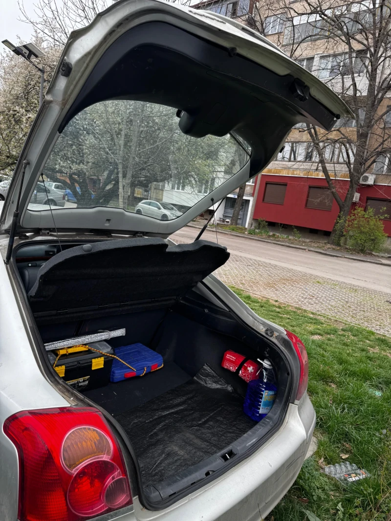 Toyota Avensis, снимка 4 - Автомобили и джипове - 52722000