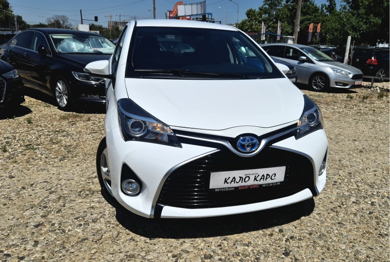 Toyota Yaris HYBRID, снимка 3 - Автомобили и джипове - 50931310