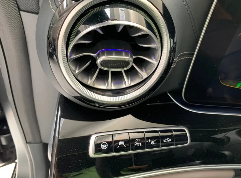 Mercedes-Benz AMG GT 53 EQ Boost 4MATIC+ , снимка 12 - Автомобили и джипове - 52001498