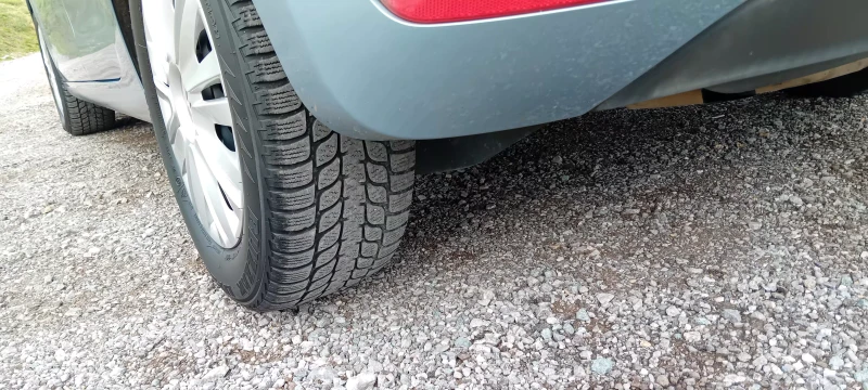 VW Golf 1.6i euro5, снимка 15 - Автомобили и джипове - 52089280