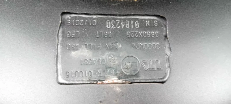 VW Golf 1.6i euro5, снимка 12 - Автомобили и джипове - 52089280