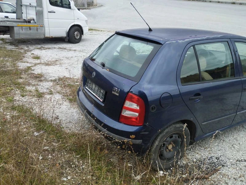 Skoda Fabia, снимка 3 - Автомобили и джипове - 52537189