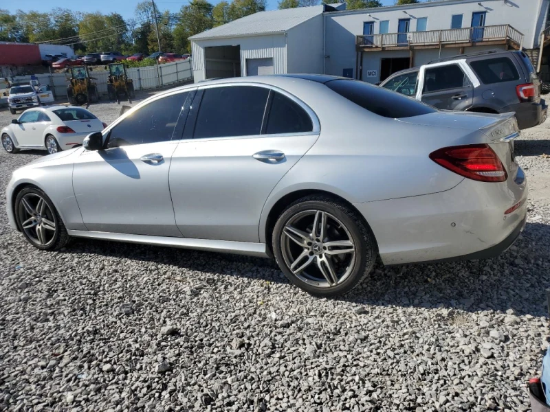 Mercedes-Benz E 300 4MATIC| AMGPKG| BURMESTER| KEYLESS, снимка 2 - Автомобили и джипове - 52911541