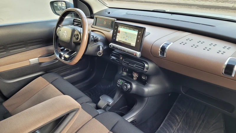 Citroen C4 Cactus 1.6d АВТОМАТ, снимка 13 - Автомобили и джипове - 52732323