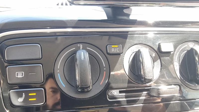 VW Up Cup Edition / Газ BRC, снимка 14 - Автомобили и джипове - 53390931