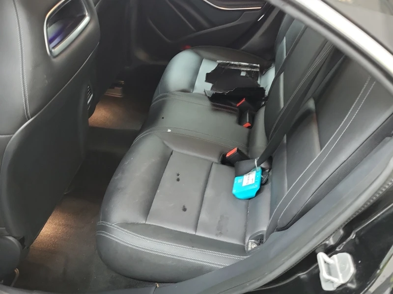 Mercedes-Benz CLA 250 * 44000km! * Без инциденти * CARFAX * , снимка 11 - Автомобили и джипове - 53502036