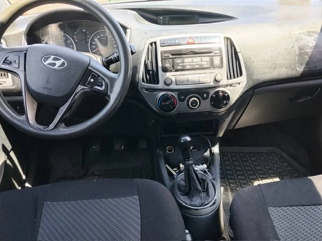 Hyundai I20 1.2 с ГАЗ, снимка 7 - Автомобили и джипове - 54947353