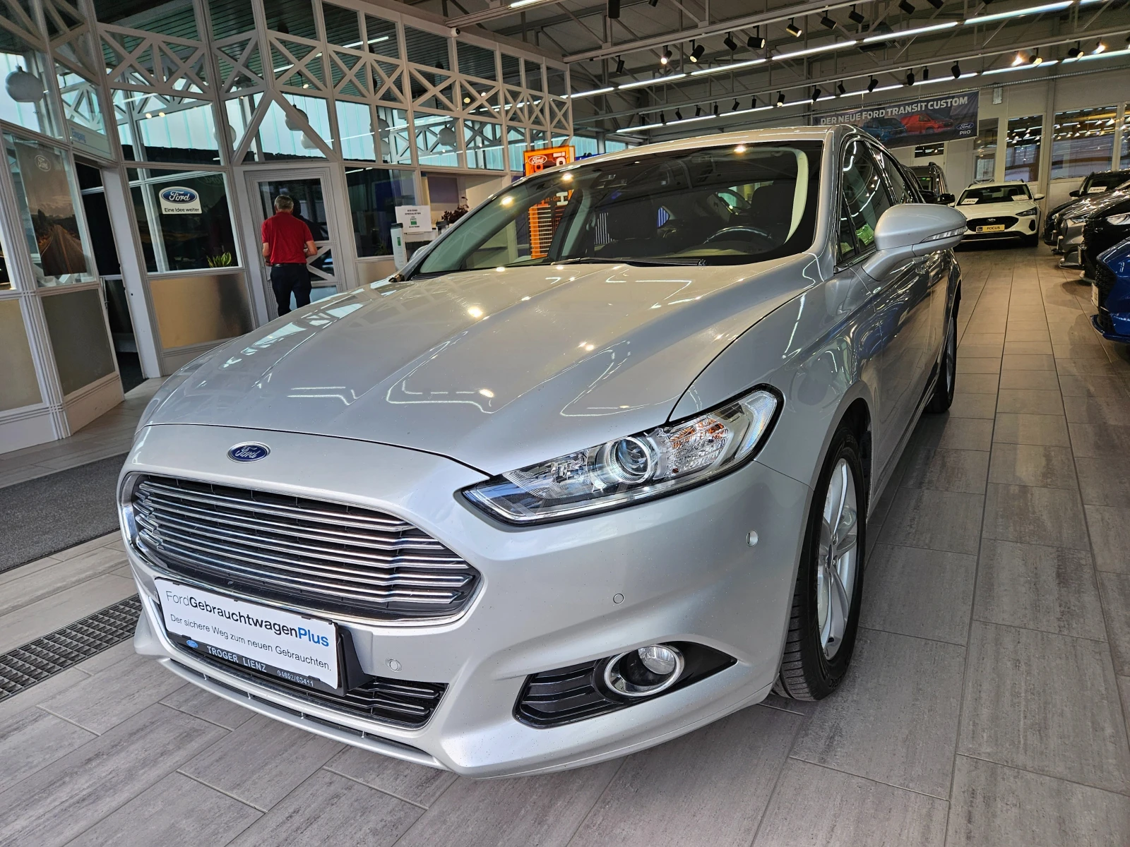 Ford Mondeo 2.0 TDCI TITANIUM - изображение 2