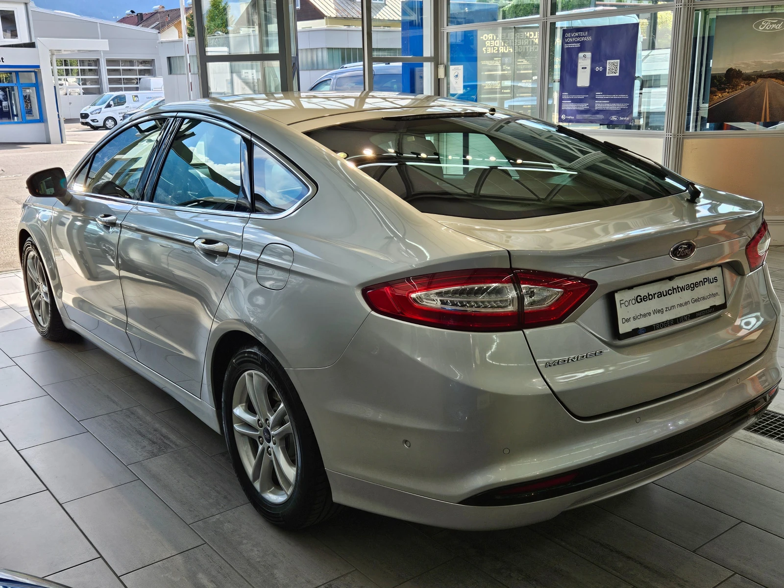 Ford Mondeo 2.0 TDCI TITANIUM - изображение 5