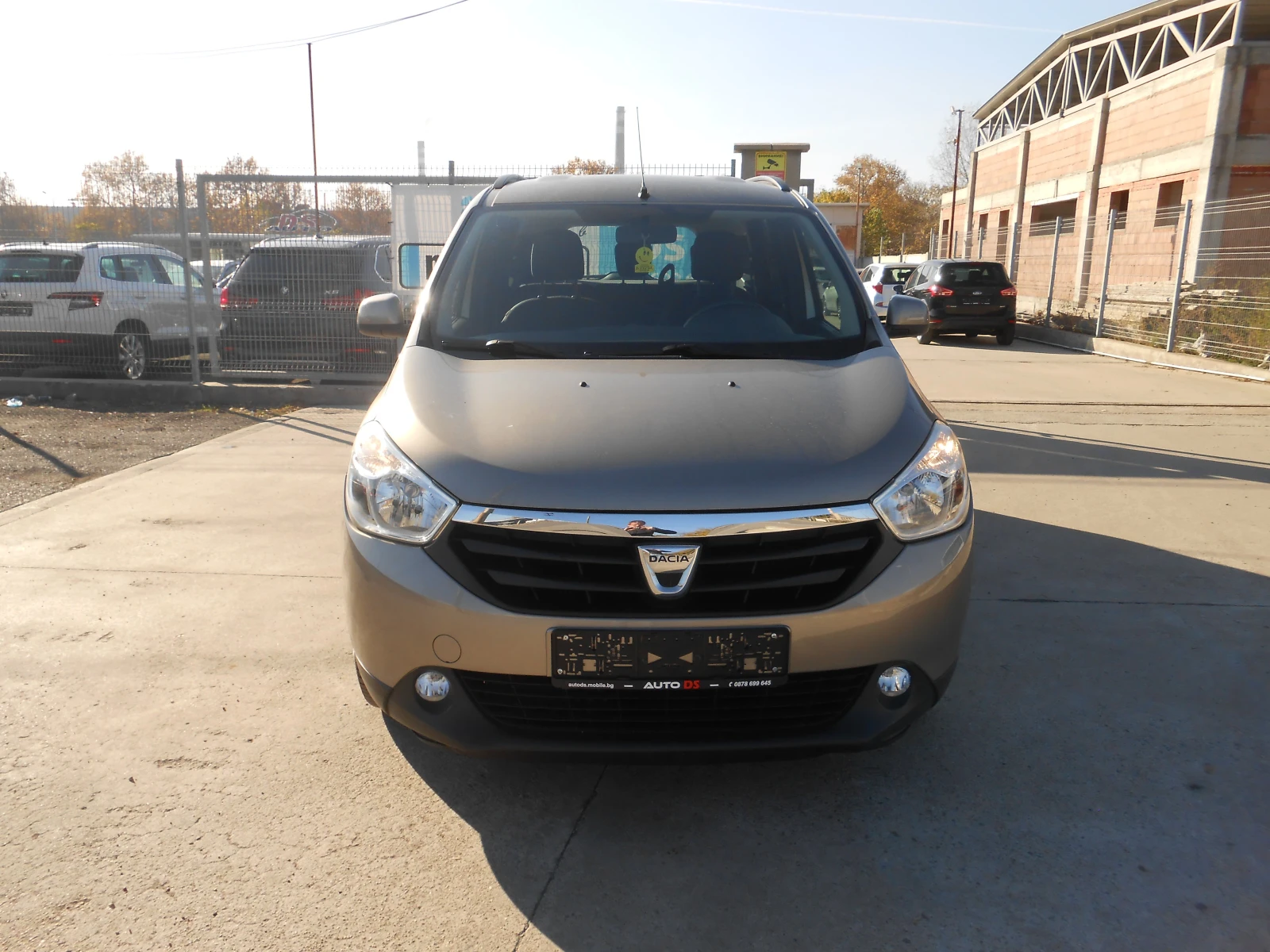 Dacia Lodgy 1.5d-6sk-Navi-Euro-5B - изображение 2