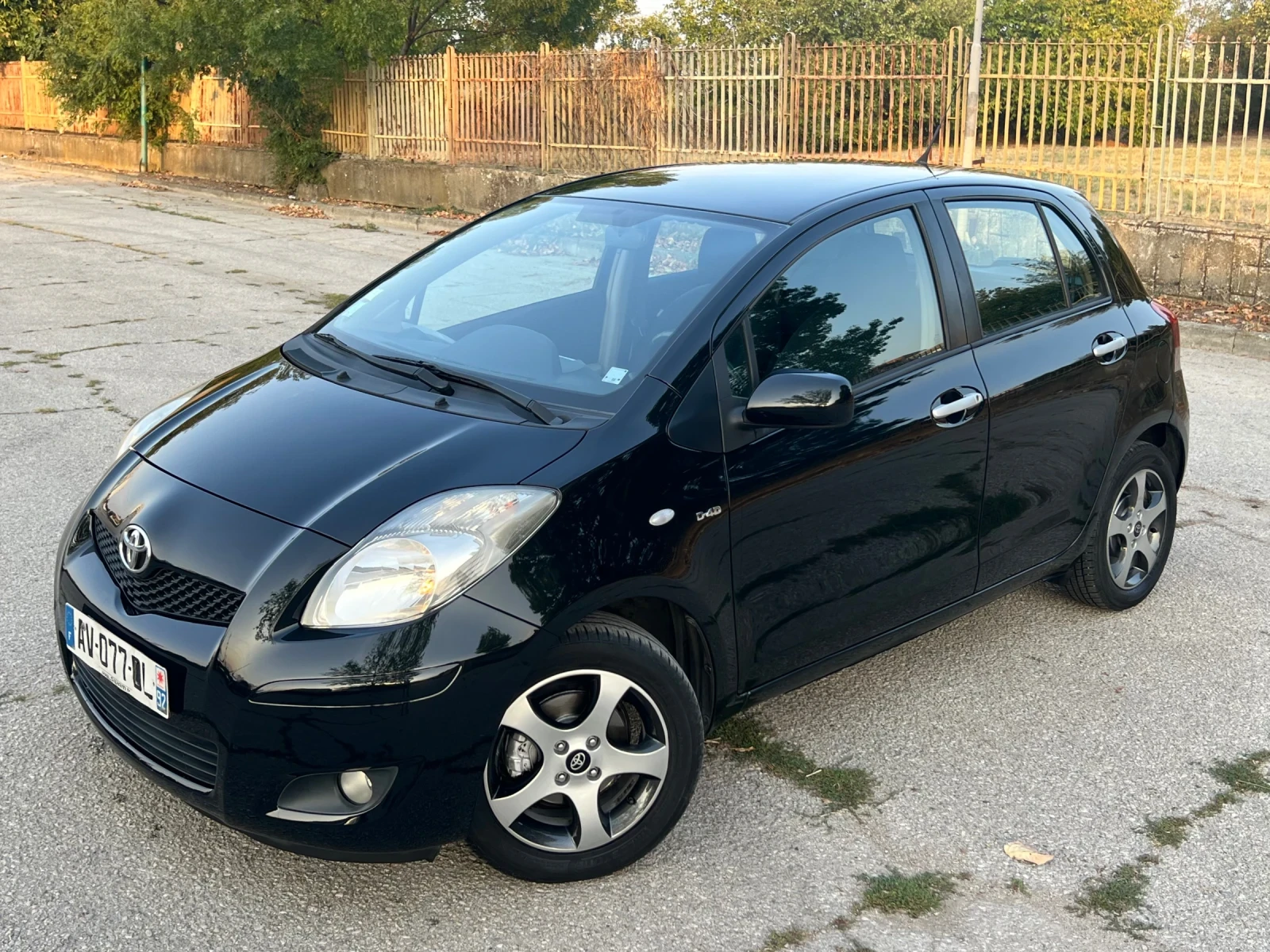 Toyota Yaris 1.4D4D FACELIFT  - изображение 2