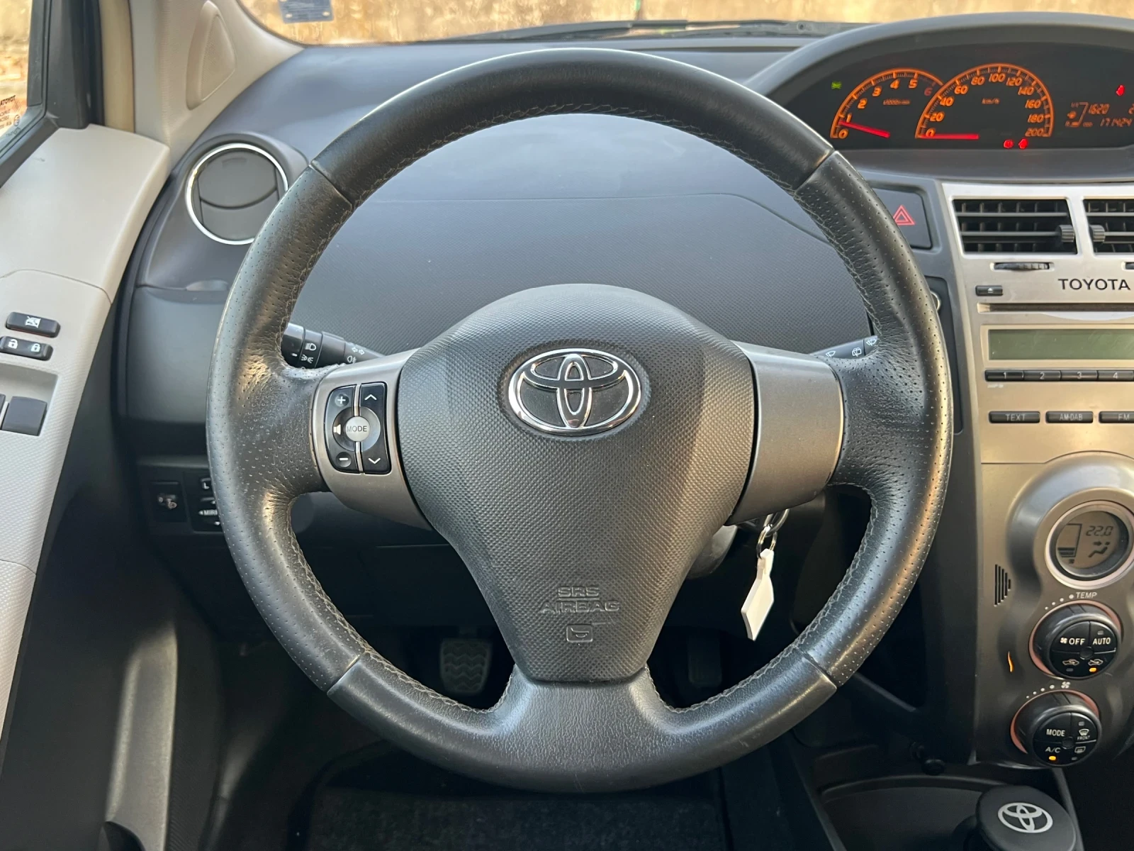 Toyota Yaris 1.4D4D FACELIFT  - изображение 10