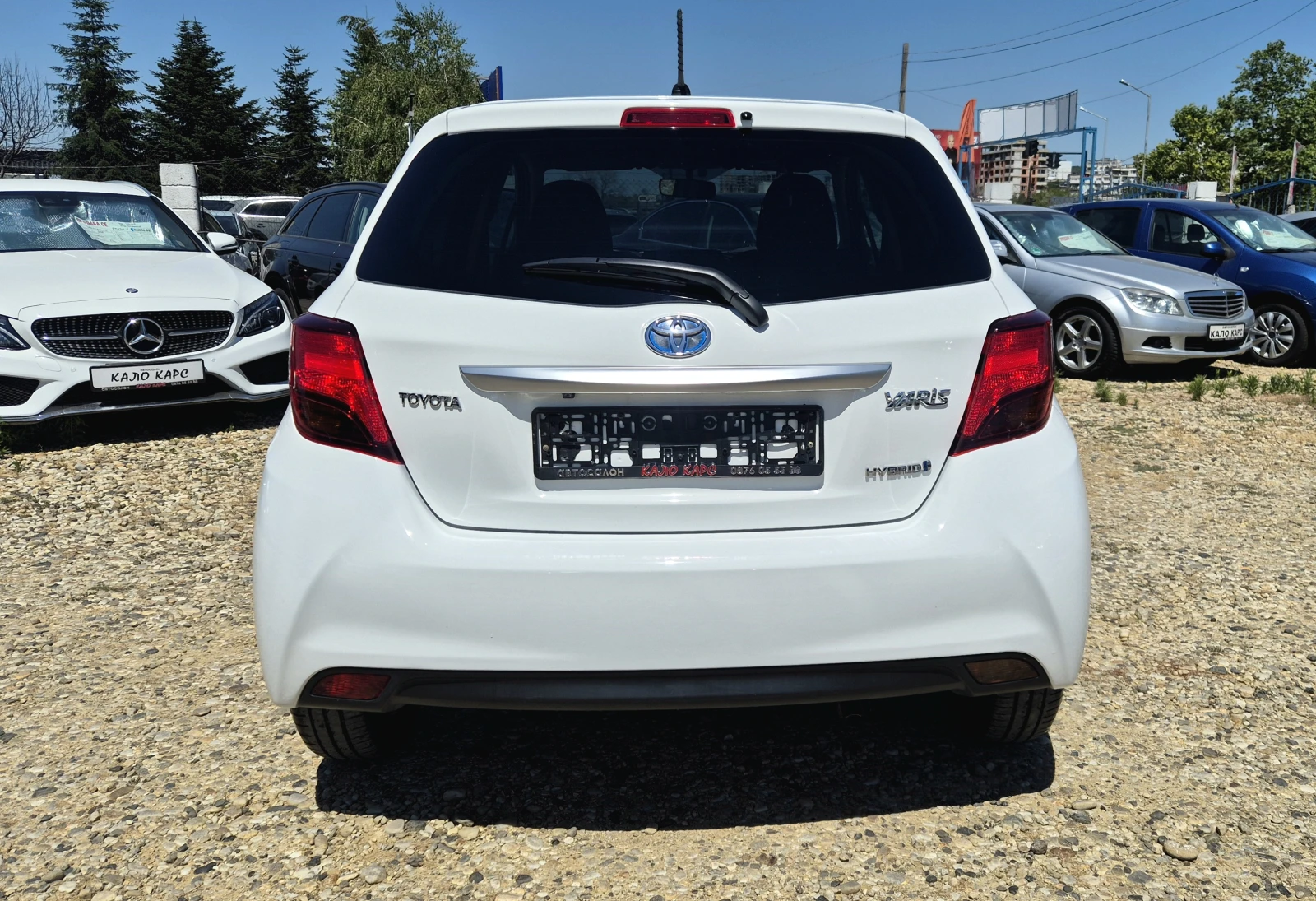 Toyota Yaris HYBRID - изображение 6