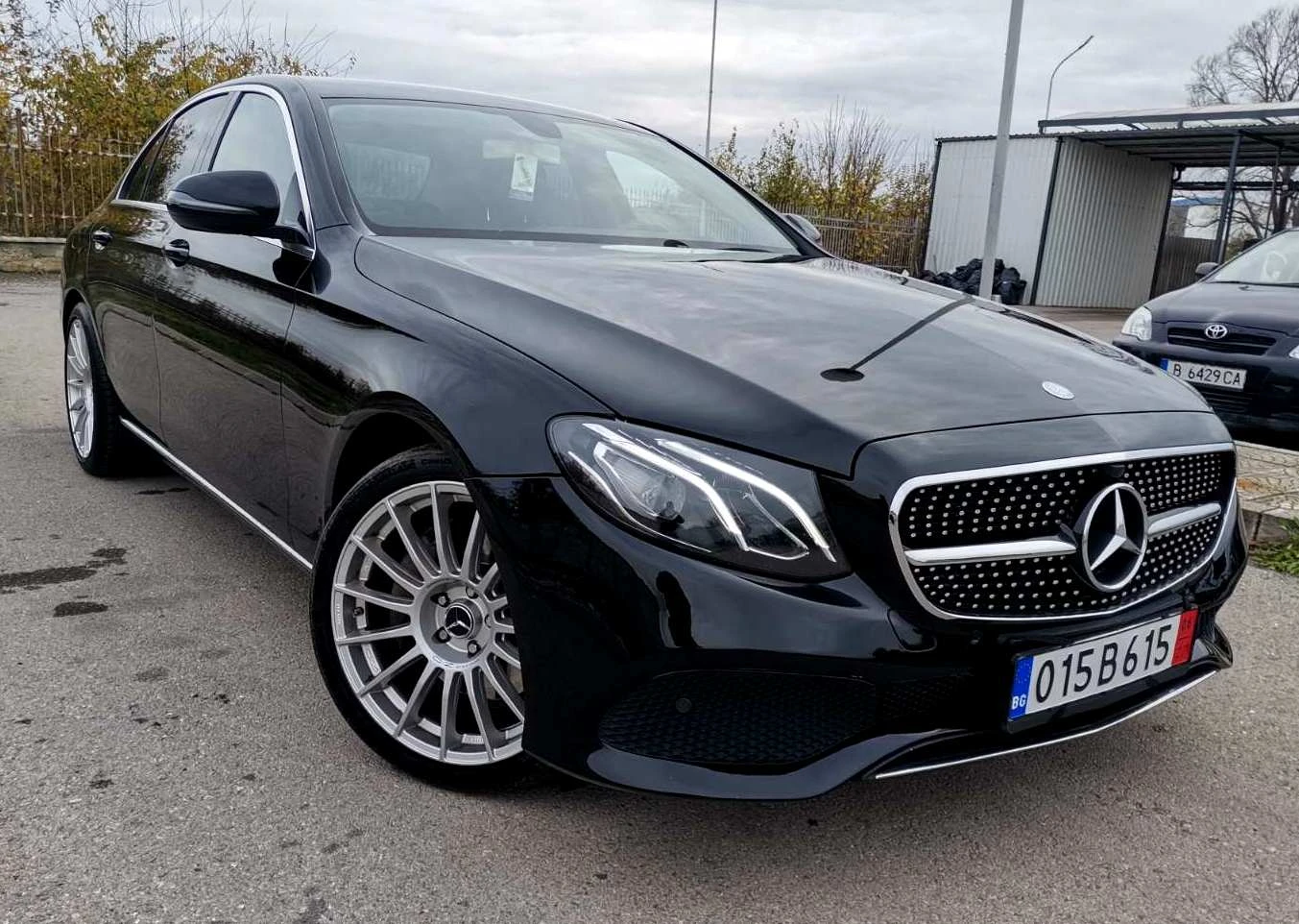 Mercedes-Benz E 350 КАТО ЧИСТО НОВ* 9G-TRONIC - изображение 3