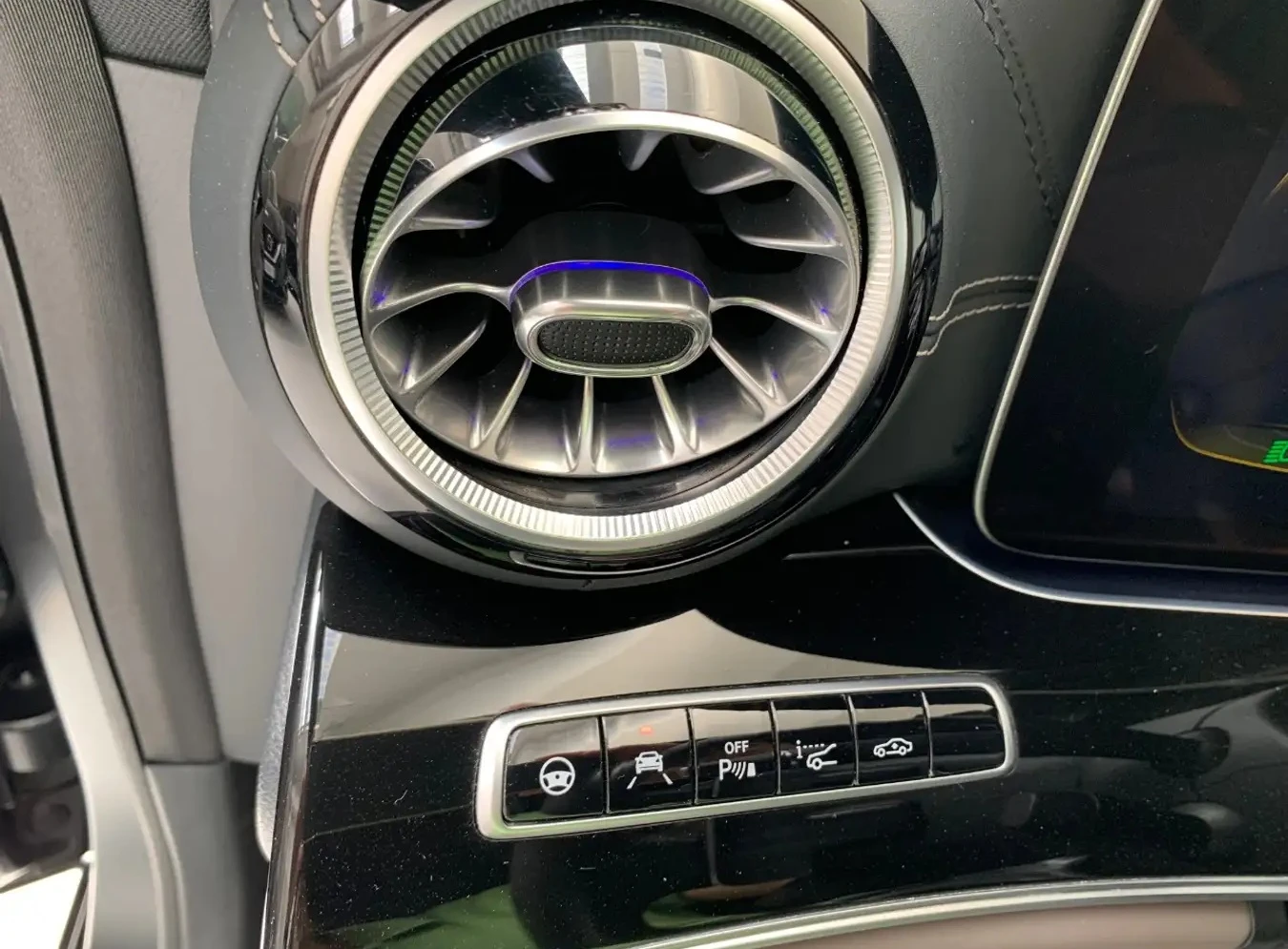 Mercedes-Benz AMG GT 53 EQ Boost 4MATIC+  | Mobile.bg   12