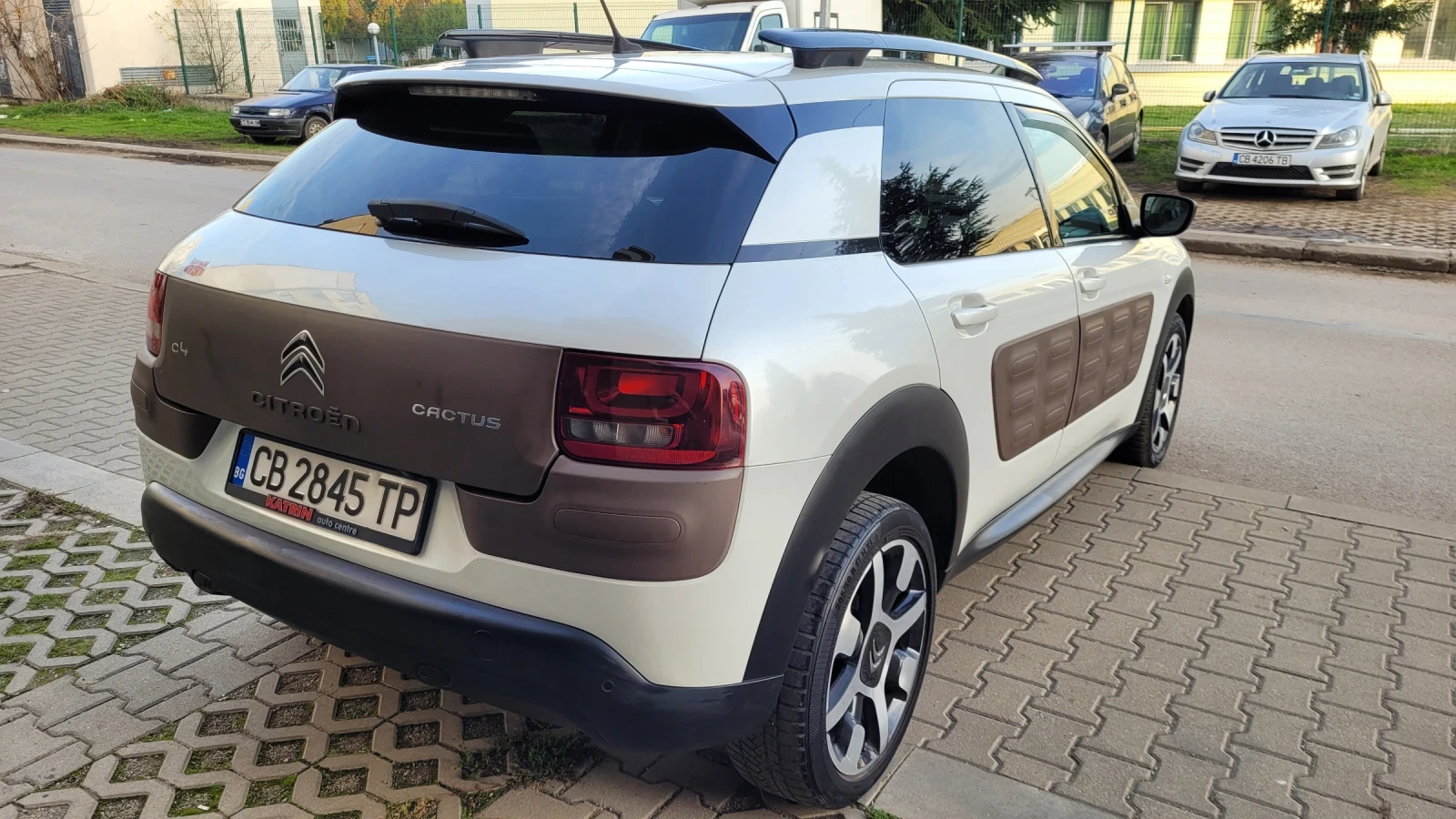 Citroen C4 Cactus 1.6d АВТОМАТ - изображение 7