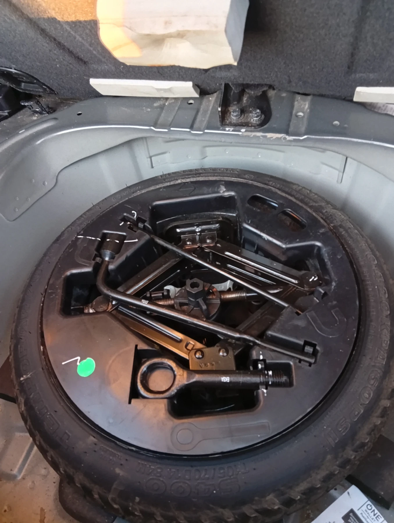 Hyundai I10 Черен металик, климатик Еко 4, 5/100л - изображение 6